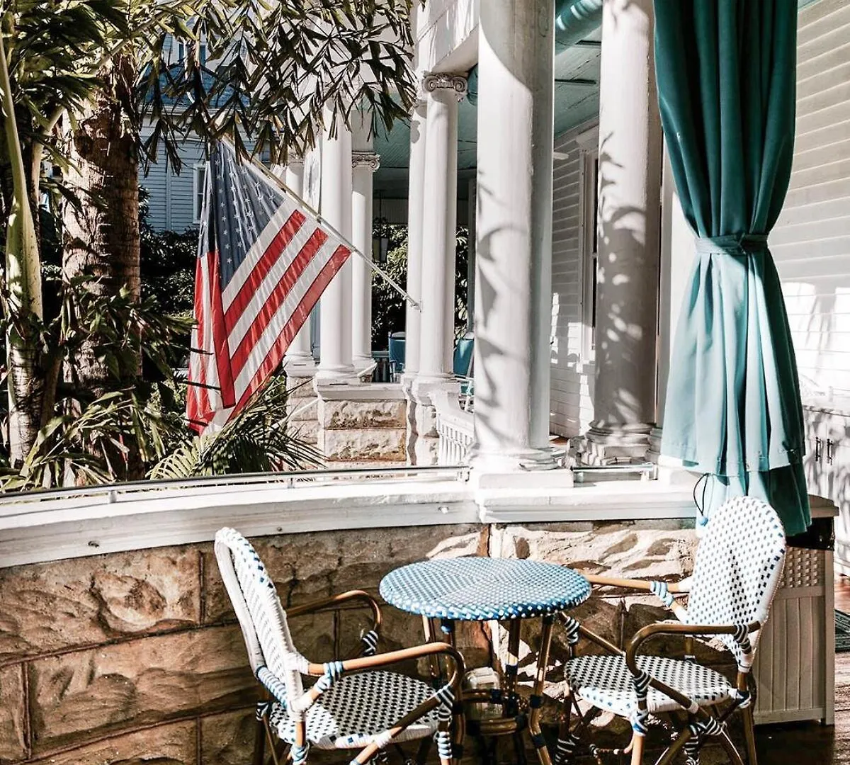 Classic Queen - Curry Mansion With Heated Pool Key West 0*,  United States